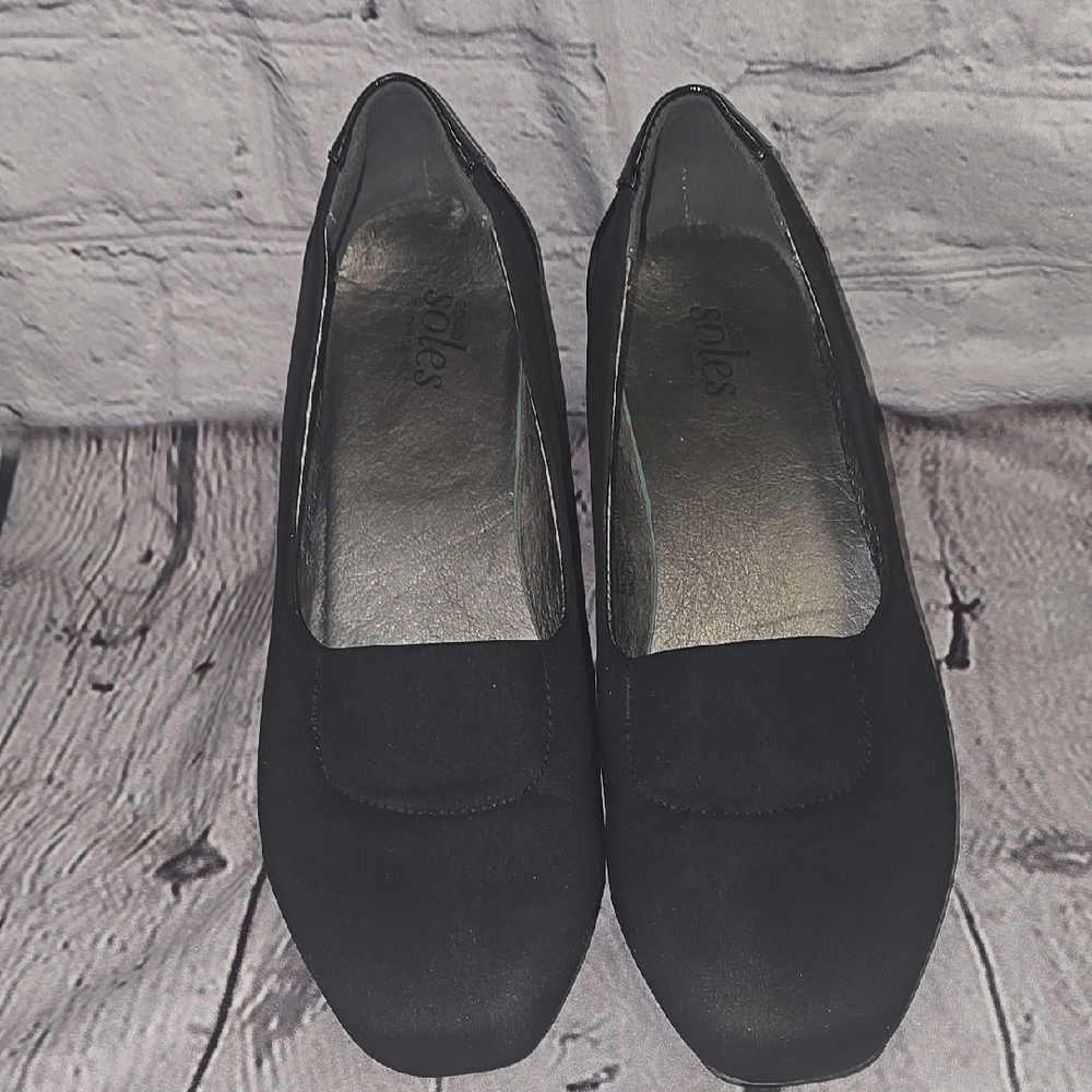 Good Soles by Catherines Black Minimalist Wedge Heel Size 8 1/2 W